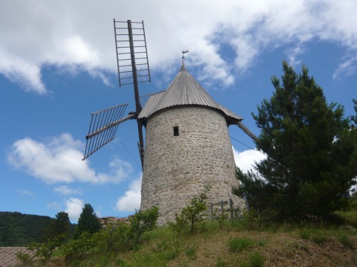 maitres du moulin,roland feuillas,cucugnan,farines de meule,pain 100% nature,blés anciens,paysan-meunier-boulanger,aude,pays cathare