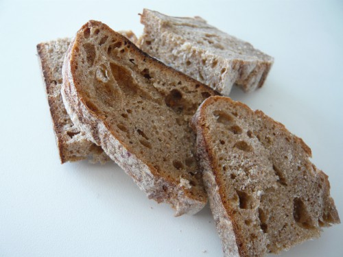 pain,gaspillage alimentaire,recyler le pain,que faire avec du pain rassis,panzanella,pain perdu,dame farine,boulangerie marseille